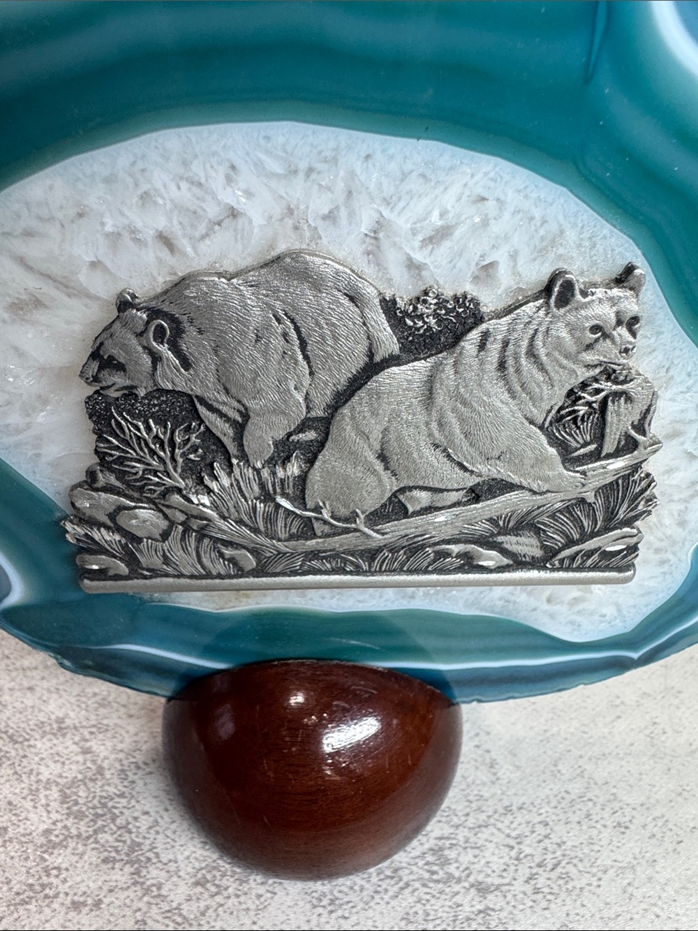 Blue Agate Slice with Bear Relief Home Art Decor - Picture 3 of 9